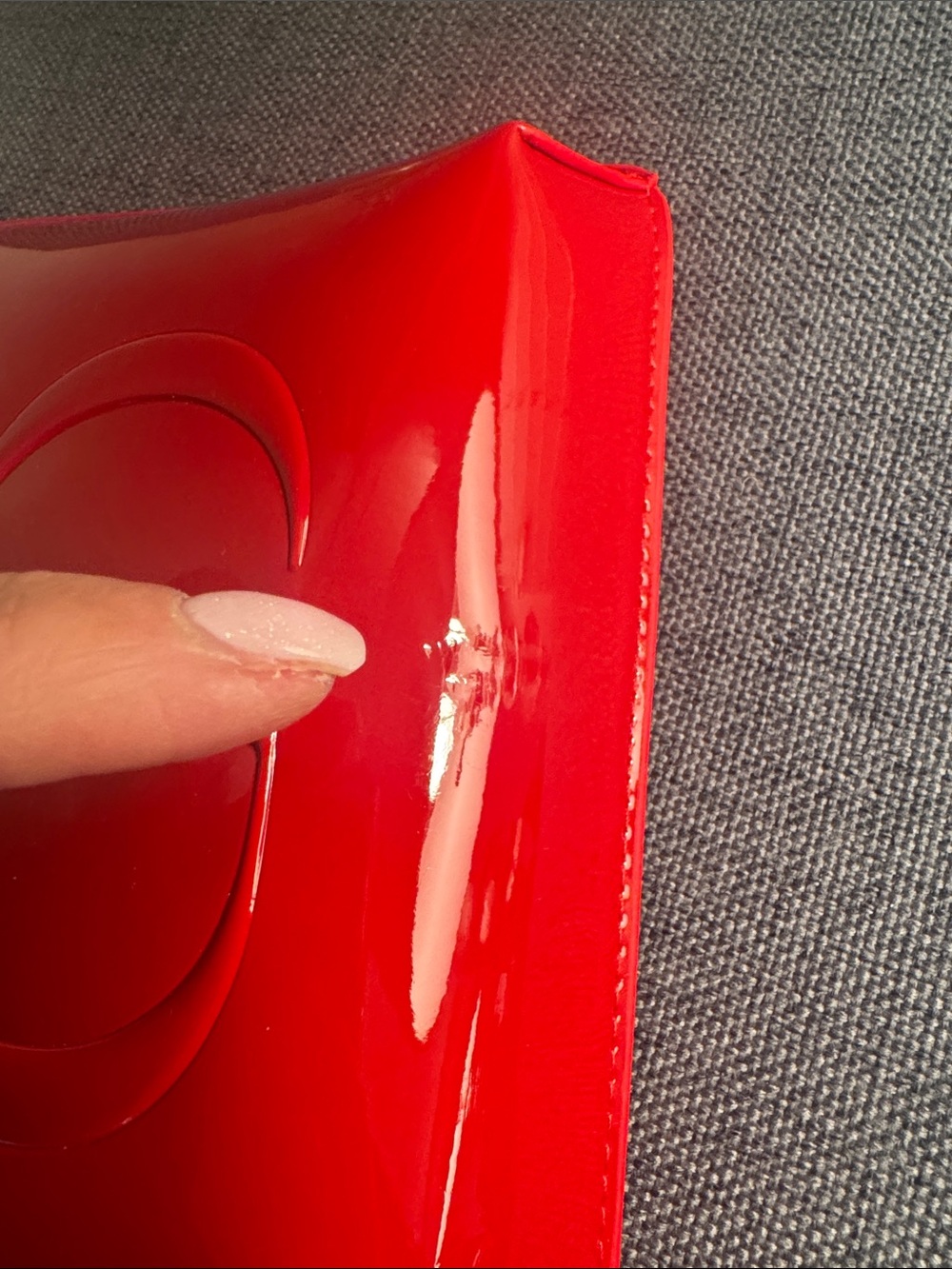 Dior Glossy Red Patent Cosmetic Case GWP with Embossed CD - Picture 2 of 5